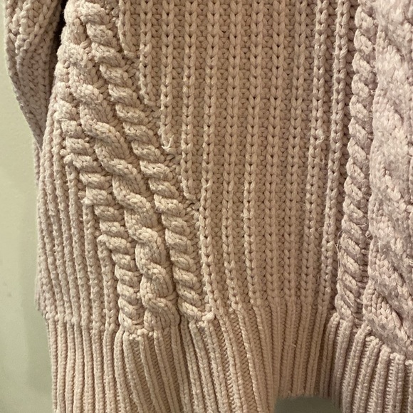 Lululemon Women's Pink Cable Knit Sweater- size 8 - cotton blend - Picture 4 of 6